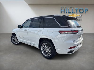 2022 Jeep Grand Cherokee Summit