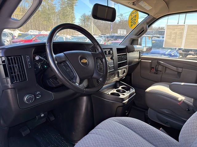 2023 Chevrolet Express Cutaway 3500 1WT