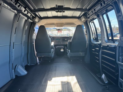 2025 Chevrolet Express Cargo 2500 WT