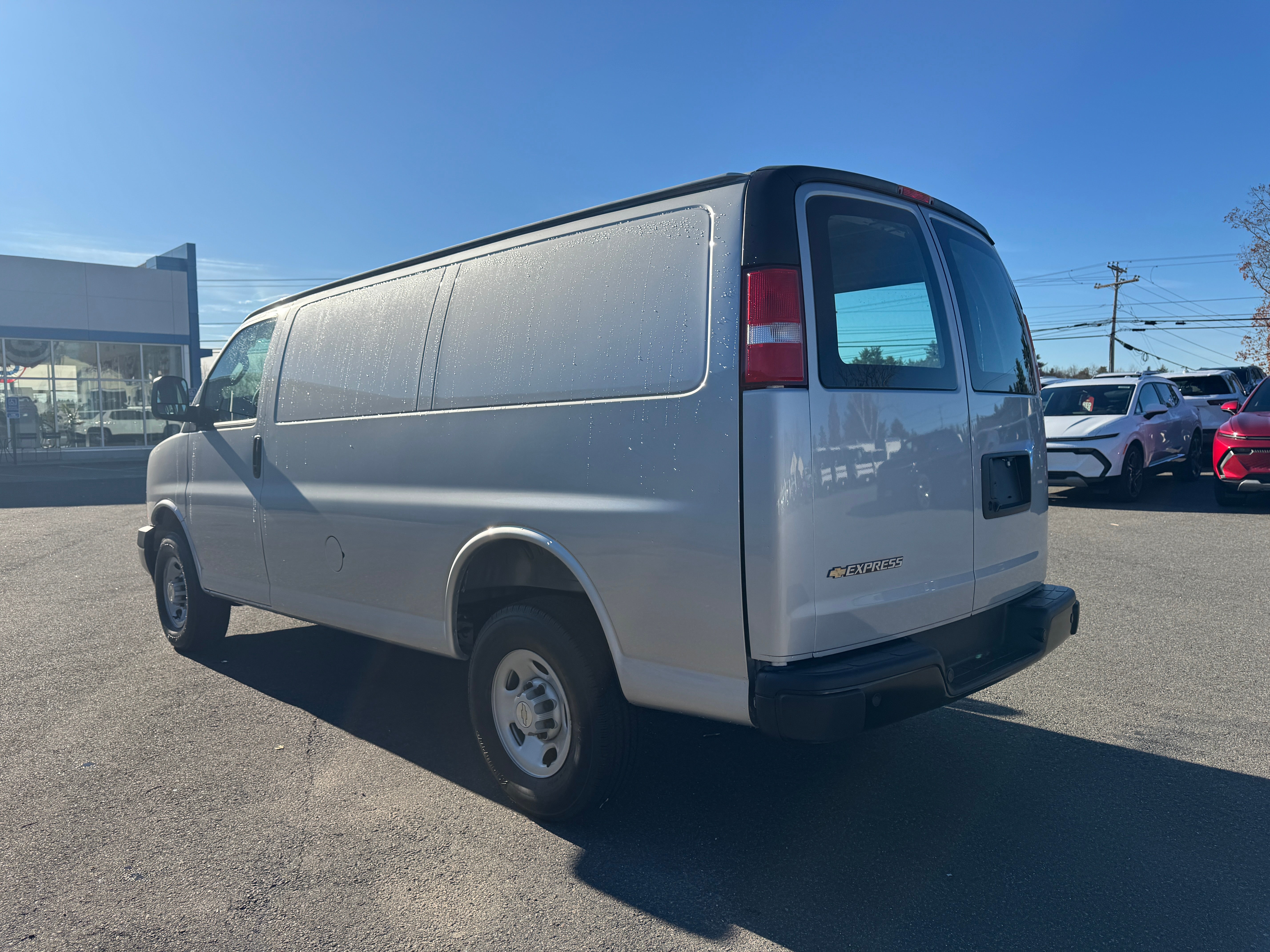2025 Chevrolet Express Cargo 2500 WT