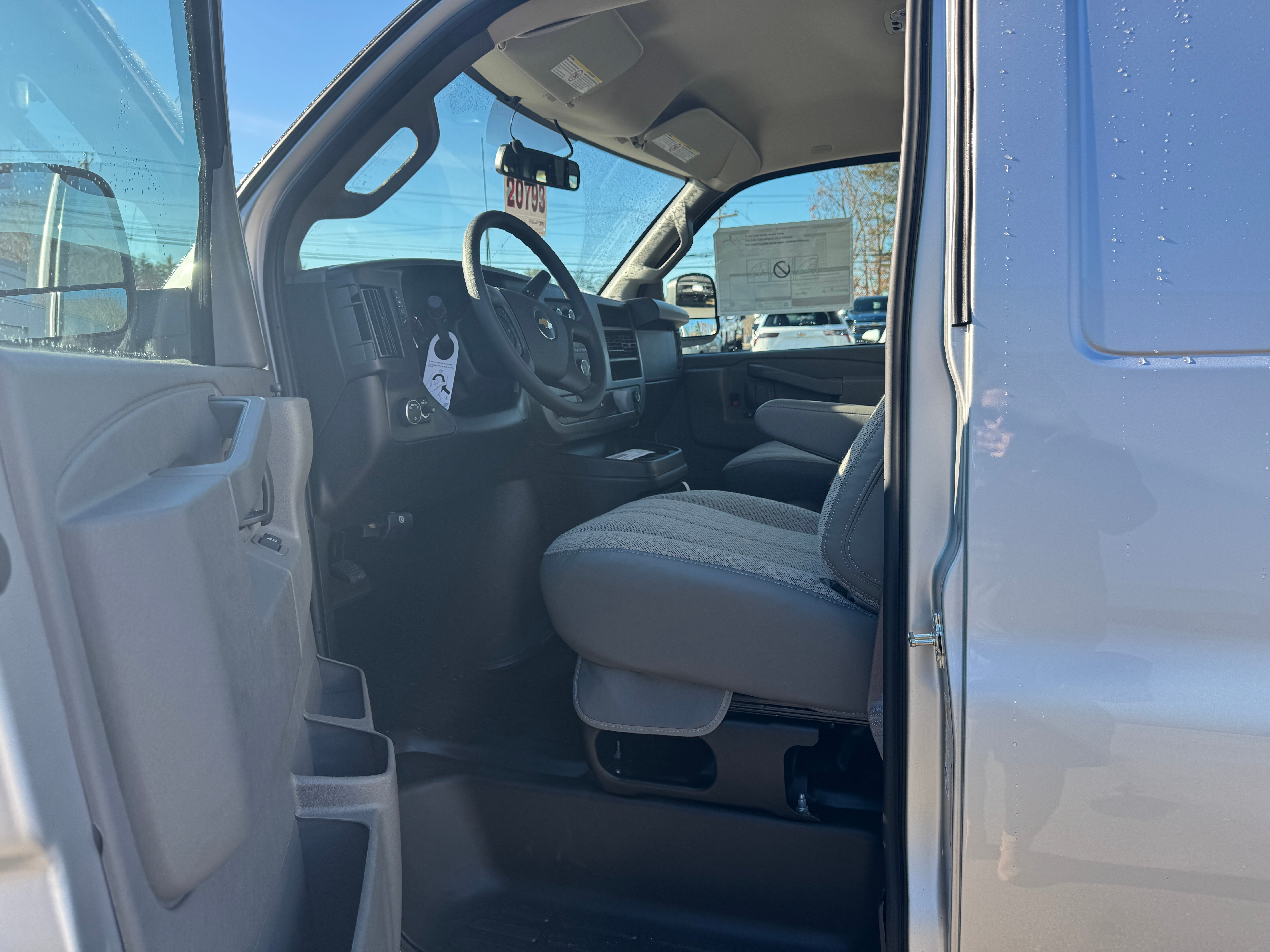 2025 Chevrolet Express Cargo 2500 WT