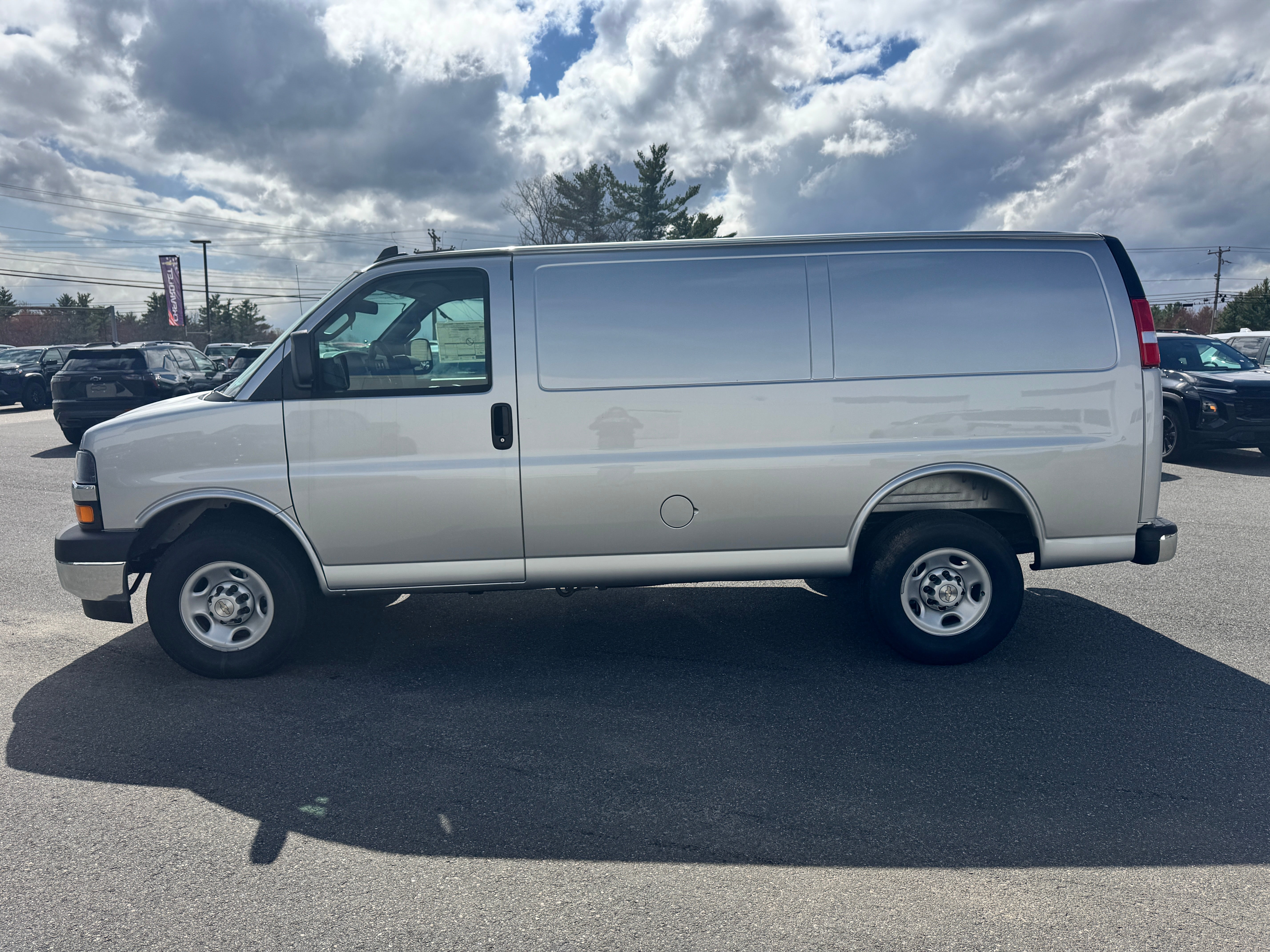 2026 Chevrolet Express Cargo WT