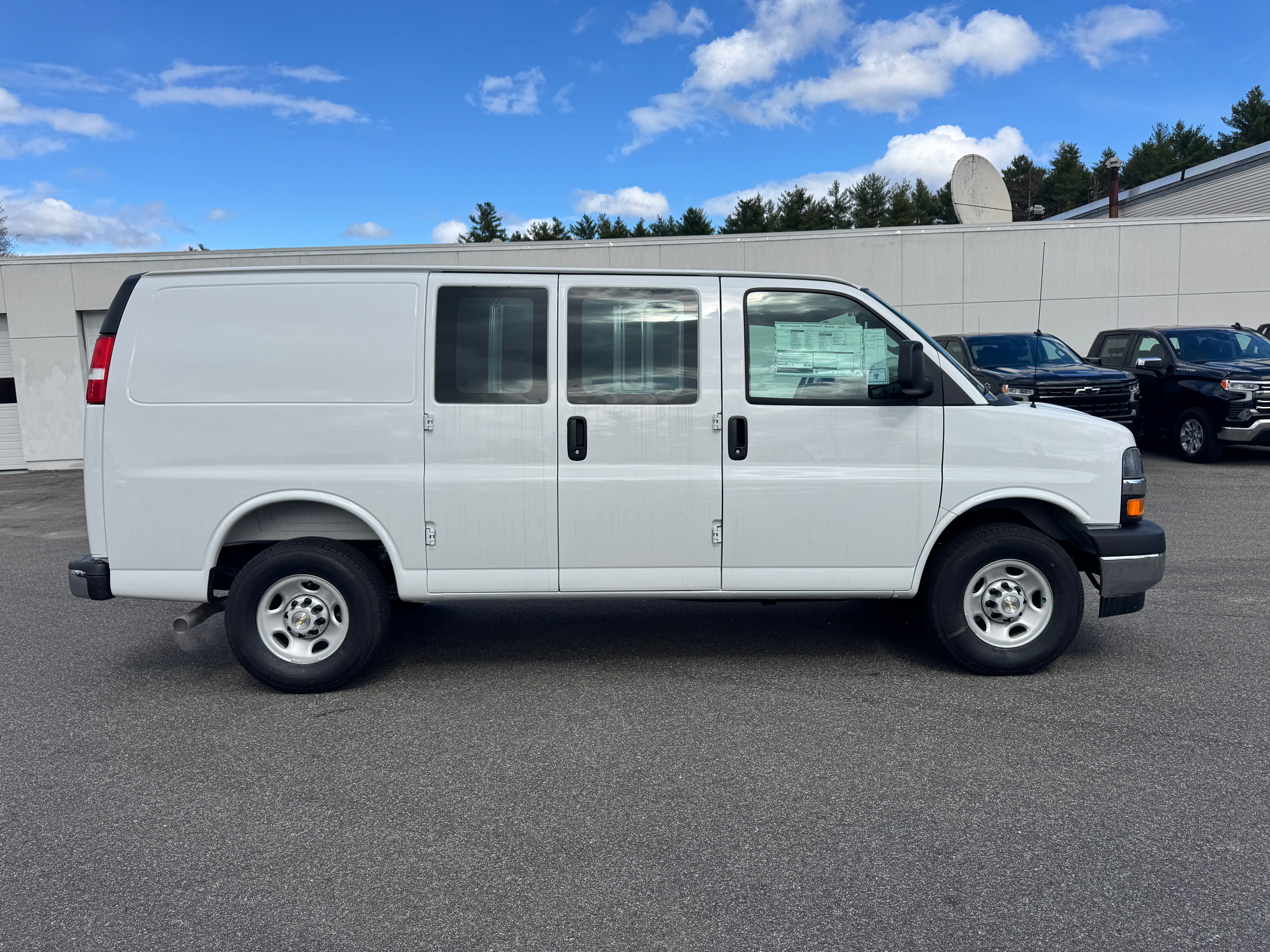 2026 Chevrolet Express Cargo WT