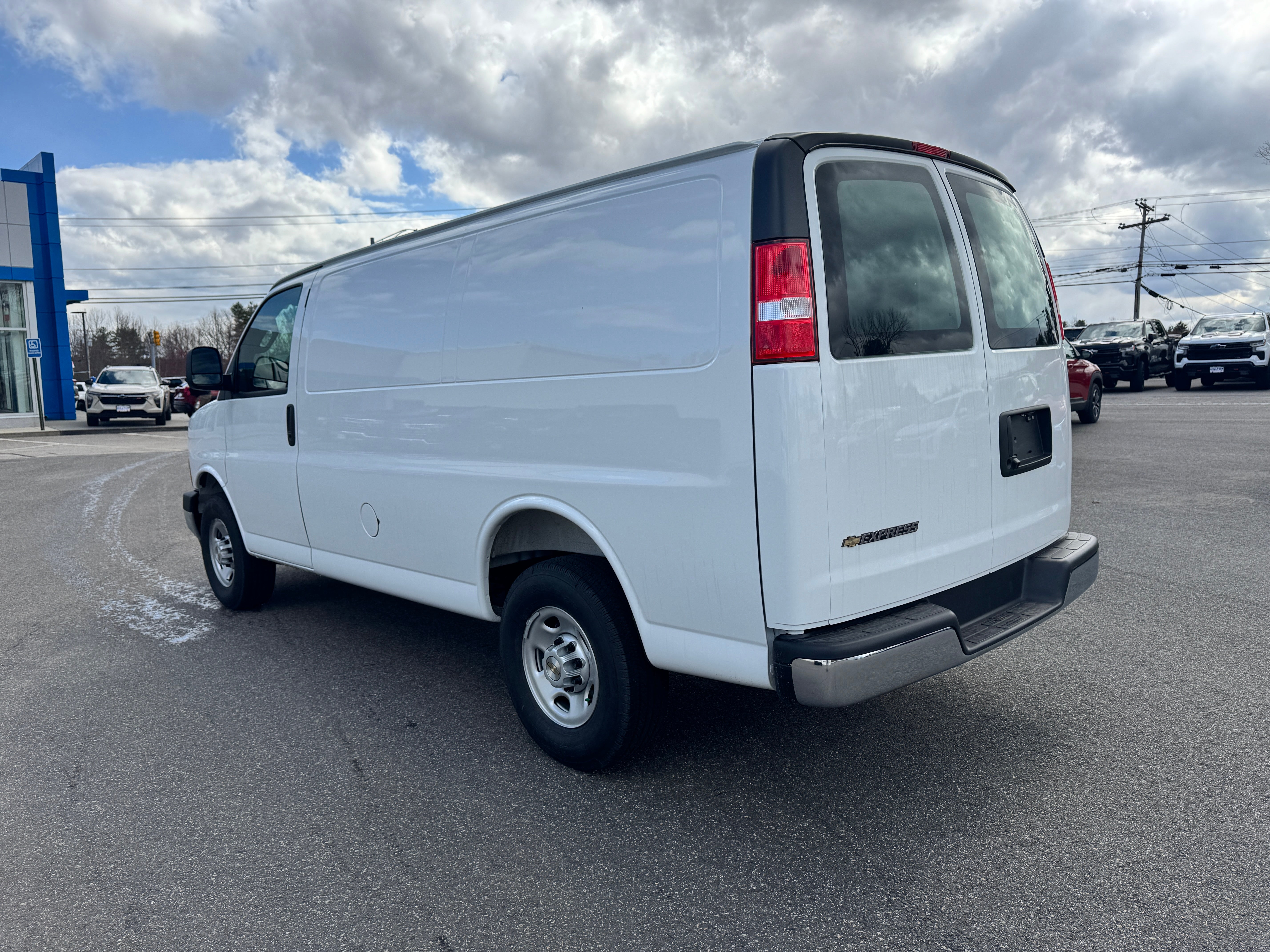 2026 Chevrolet Express Cargo WT