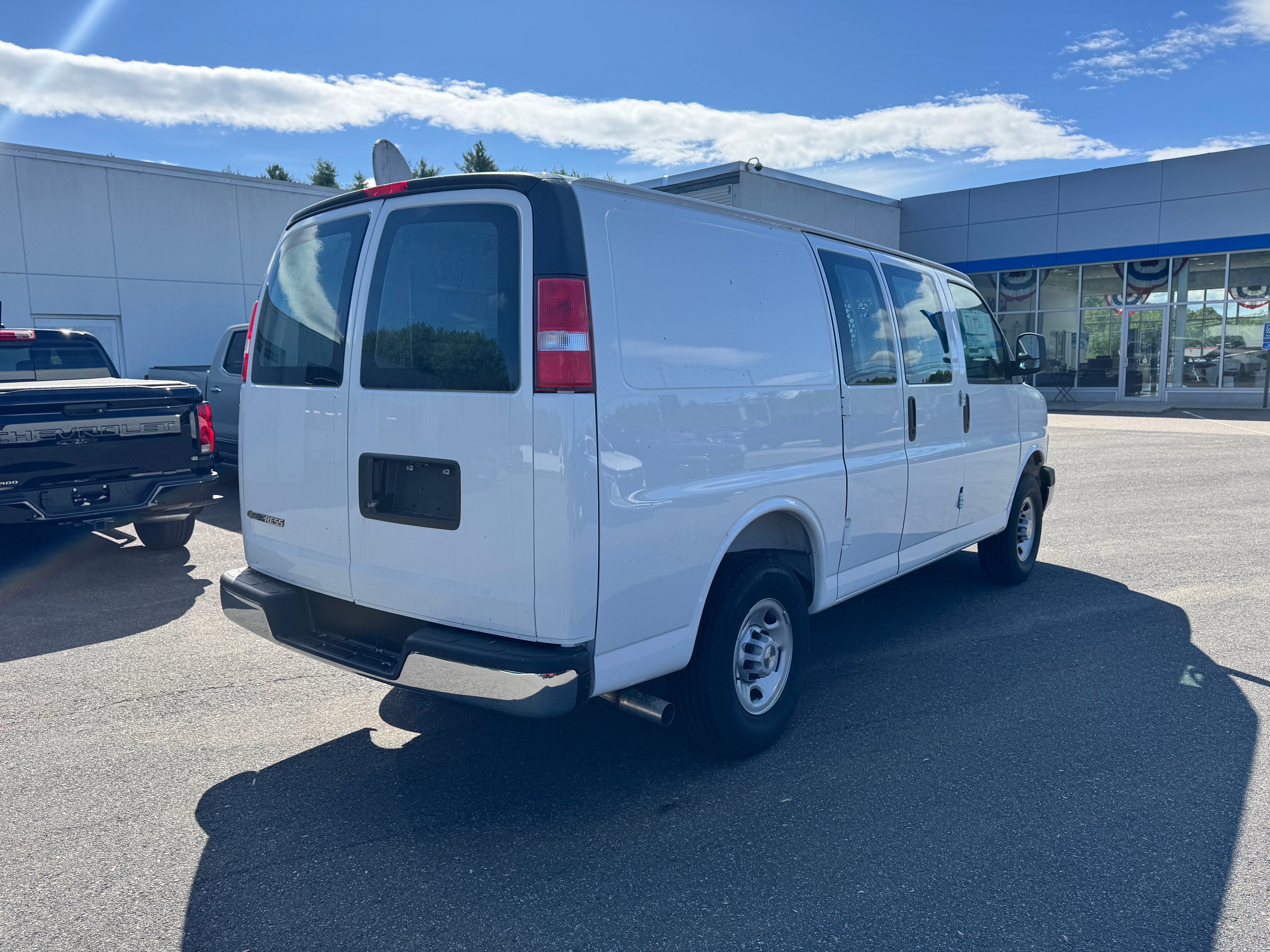 2026 Chevrolet Express Cargo WT