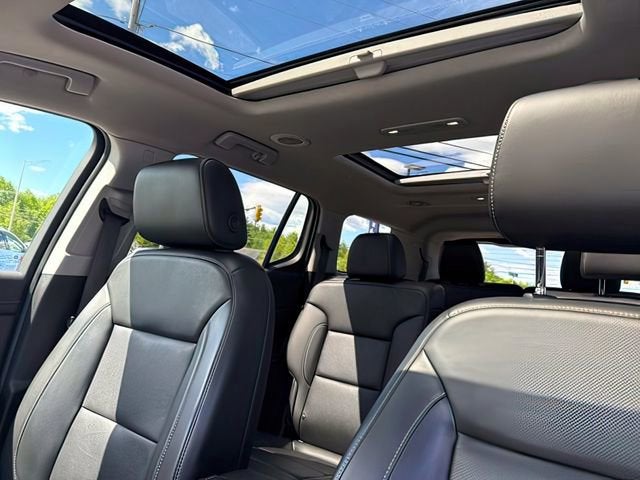 2021 GMC Acadia SLT