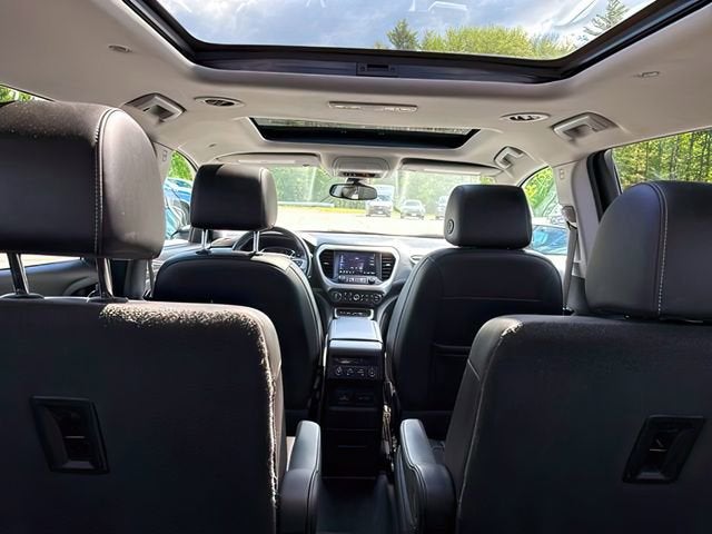 2021 GMC Acadia SLT