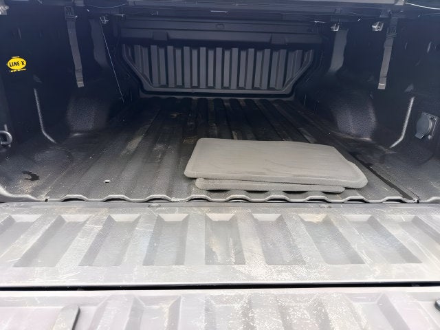 2023 GMC Canyon 4WD AT4