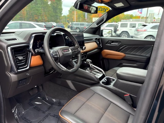 2023 GMC Canyon 4WD AT4
