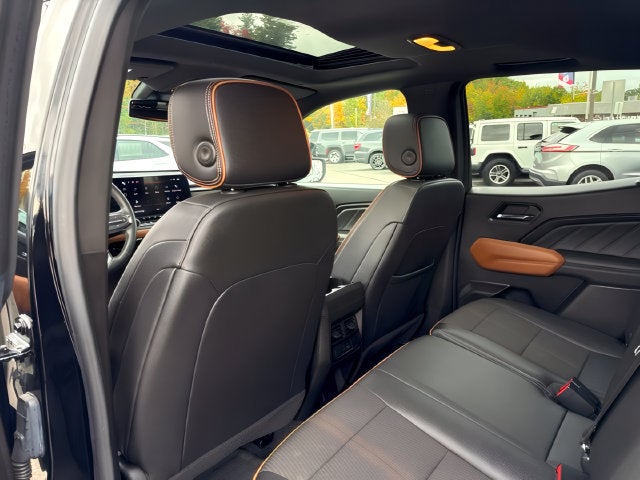 2023 GMC Canyon 4WD AT4