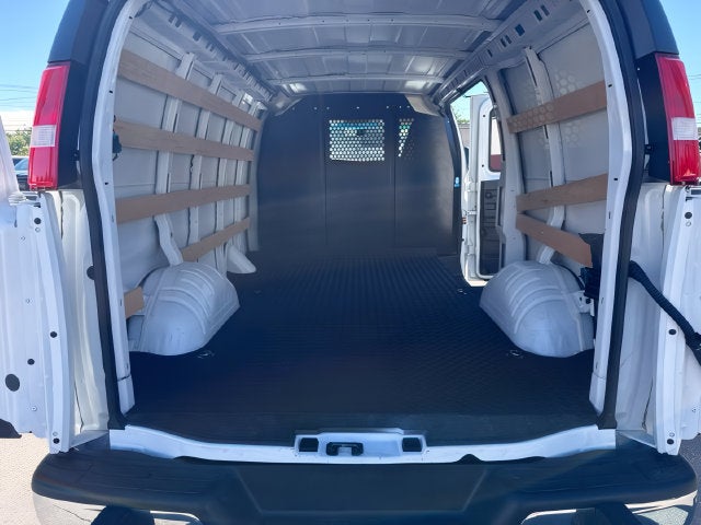 2025 GMC Savana Cargo Work Van