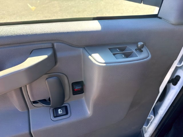 2025 GMC Savana Cargo Work Van