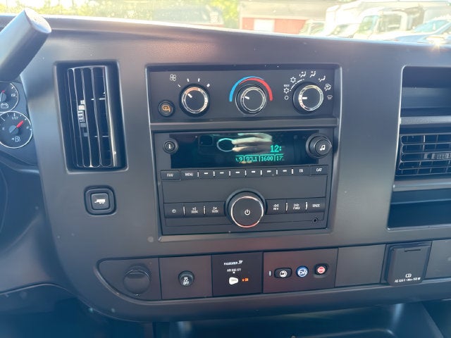 2025 GMC Savana Cargo Work Van