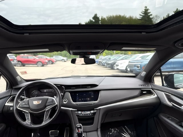 2022 Cadillac XT5 AWD Sport