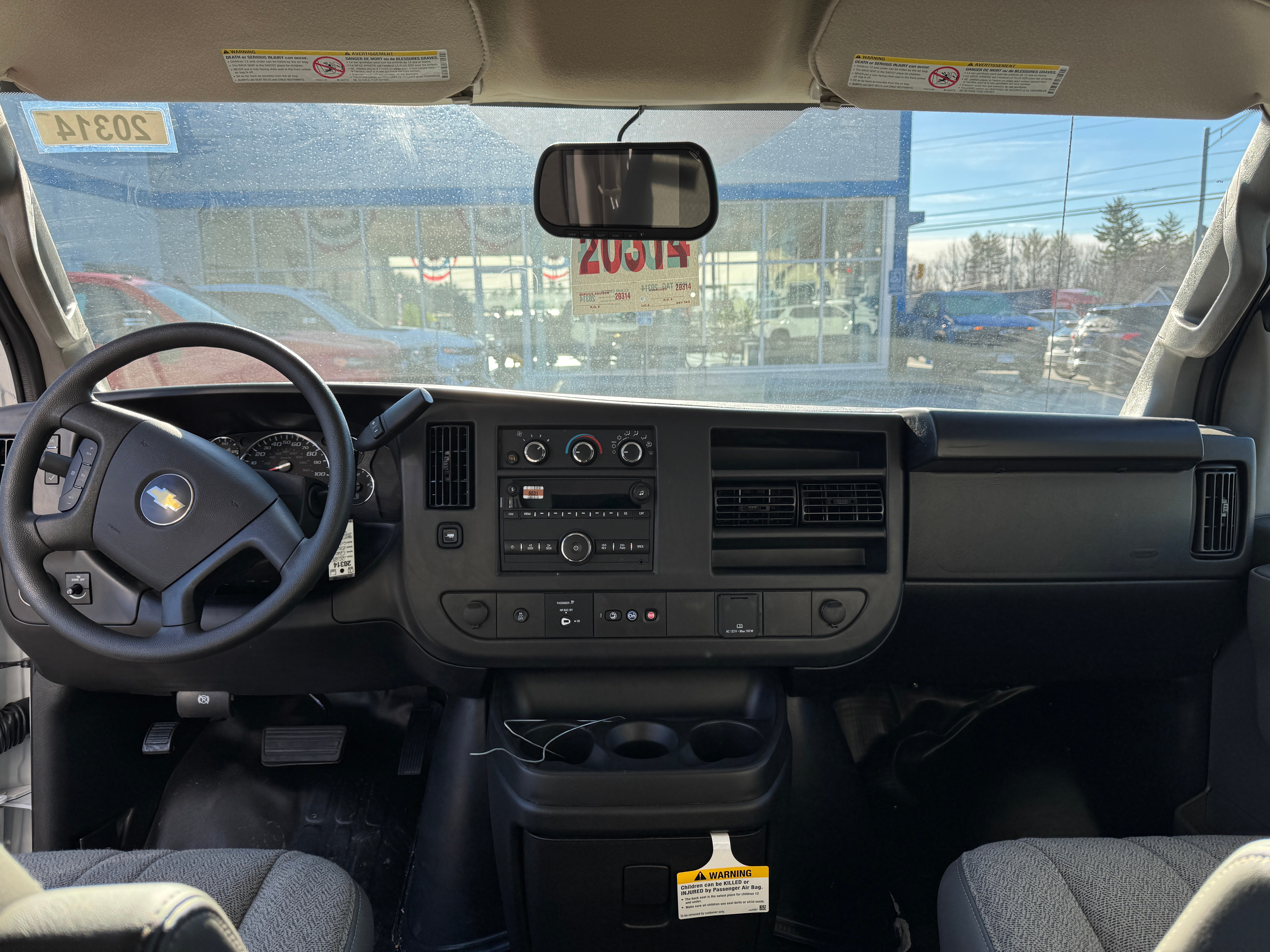 2024 Chevrolet Express Cutaway 3500 1WT