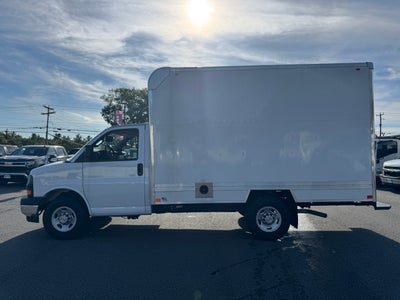 2024 Chevrolet Express Cutaway 3500 1WT