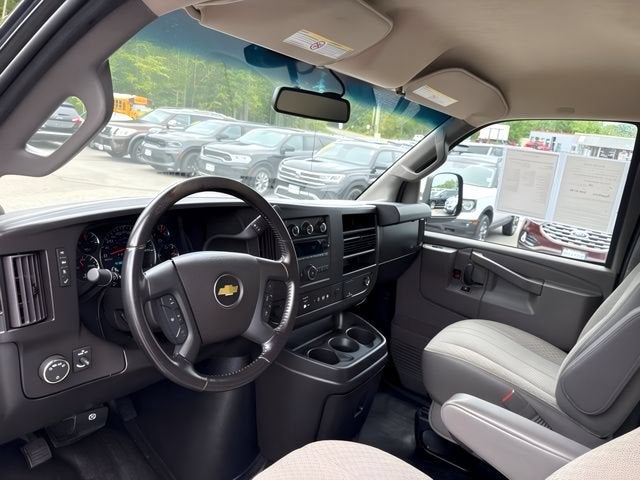 2020 Chevrolet Express Cutaway 3500 Base