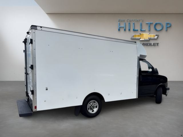 2020 Chevrolet Express Cutaway 3500 Base