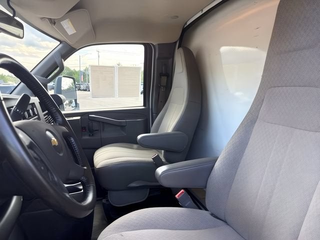 2021 Chevrolet Express Cutaway 4500 Base