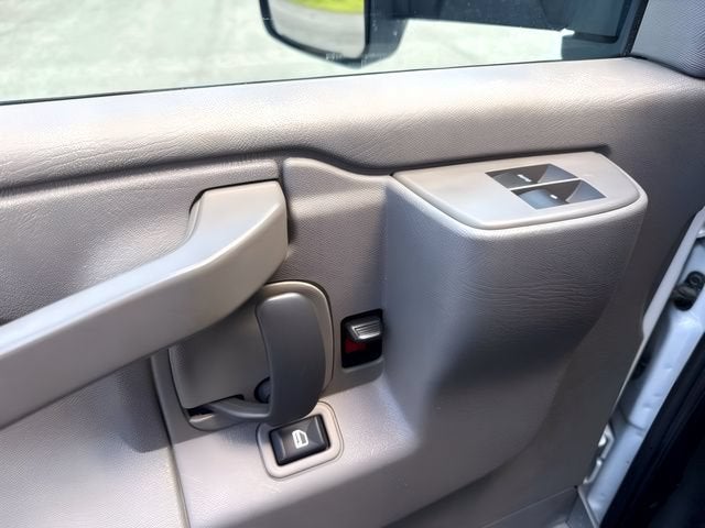 2021 Chevrolet Express Cutaway 4500 Base