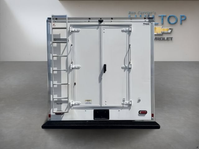 2021 Chevrolet Express Cutaway 4500 Base