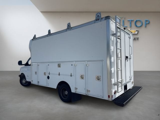 2021 Chevrolet Express Cutaway 4500 Base