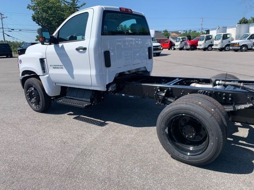 2023 Chevrolet Silverado 5500 HD Work Truck