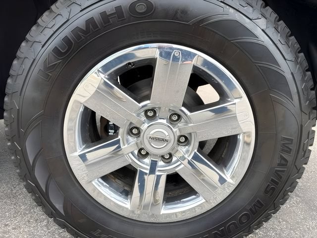 2013 Nissan Titan SV
