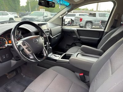 2013 Nissan Titan SV