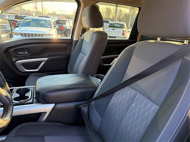 2021 Nissan Titan SV