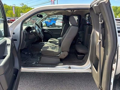 2016 Nissan Frontier SV