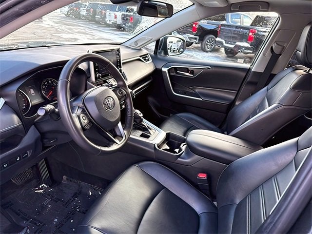 2020 Toyota RAV4 XLE Premium