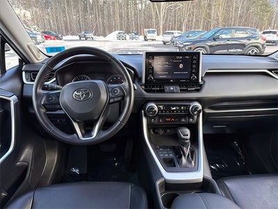 2020 Toyota RAV4 XLE Premium