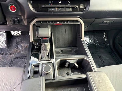 2024 Toyota Tundra 4WD SR5