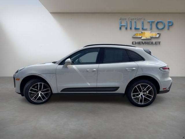 2023 Porsche Macan Base