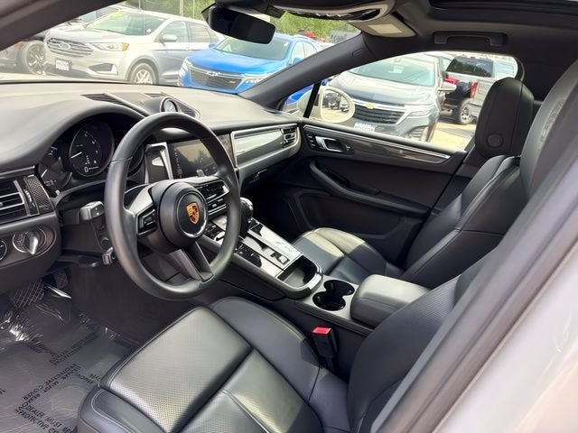 2023 Porsche Macan Base